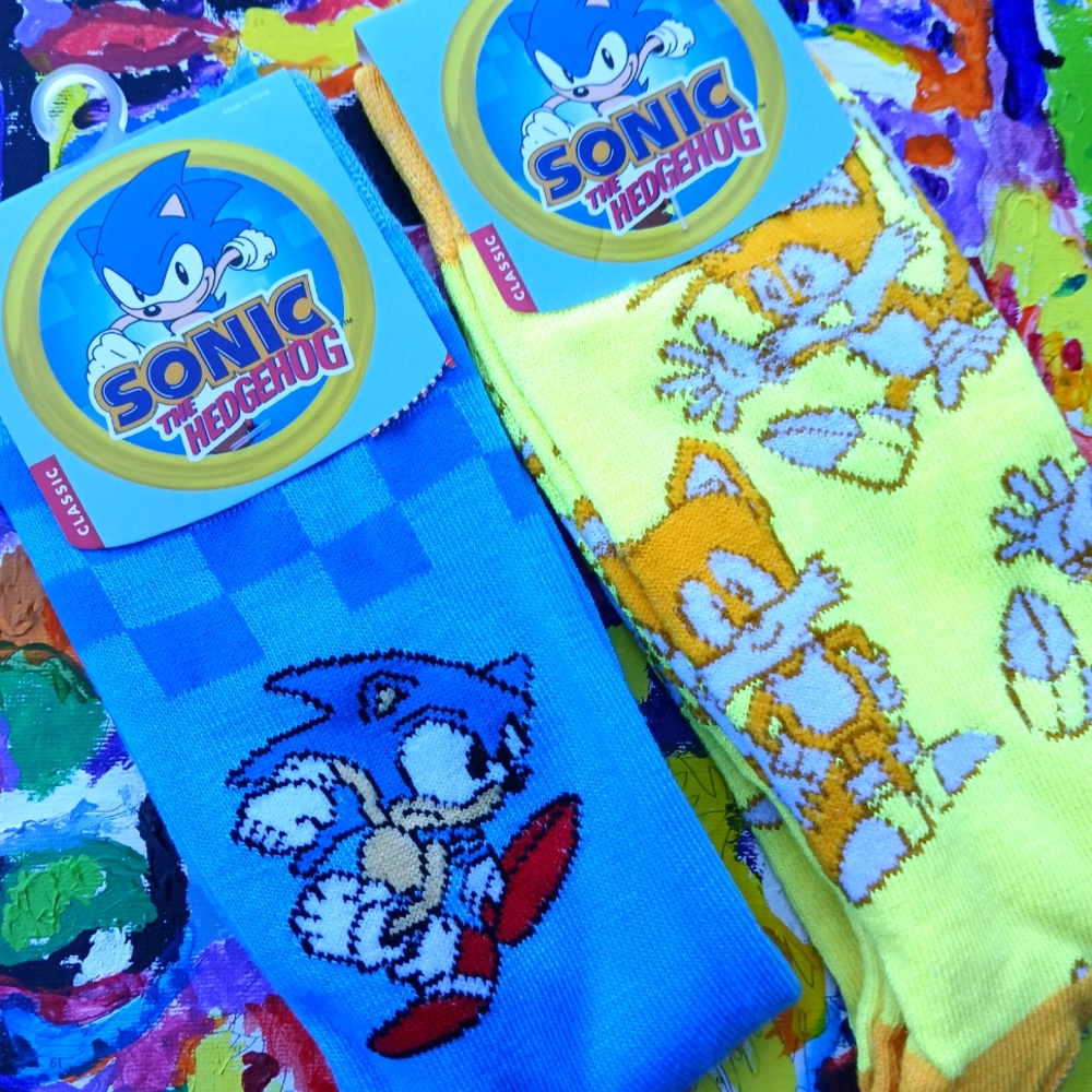 Sonic the Hedgehog Socks 2 Pair Blue and Yellow Socks Size 10-13 Unisex